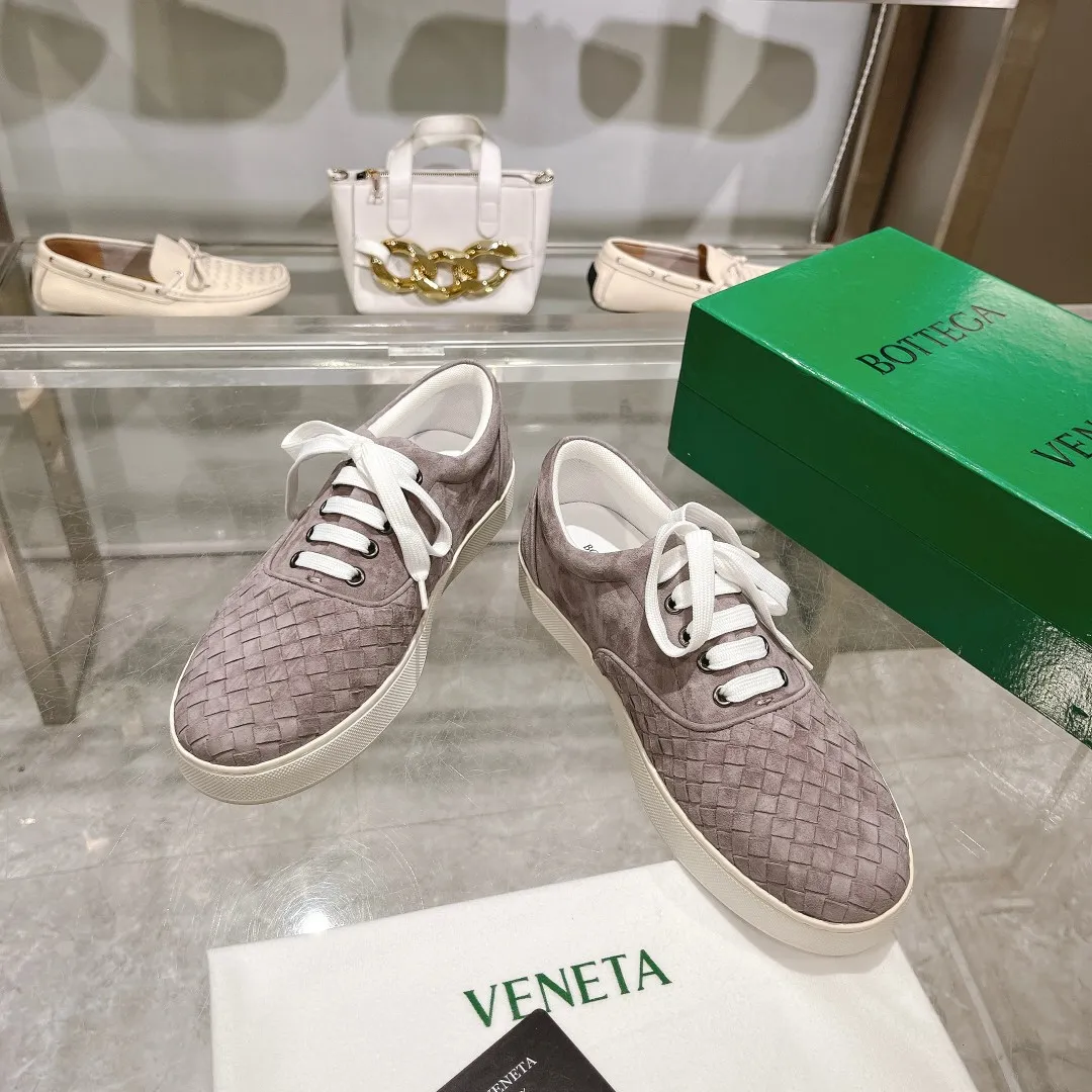 [BV] Top P: 740💰Size for couples: 35-44 (Female 40, Male 38 45, custom-made and non-returnable) Bottega Veneta classic woven strap casual shoes are made of imported high-quality materials, [Rose][Rose]! Purely hand-woven and operated, the original board is reproduced one-to-one! quality assurance!